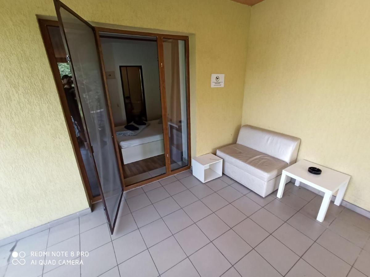 Quik Hotel Braşov Exterior foto